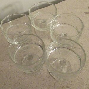 Stemmed retro sundae dessert cups